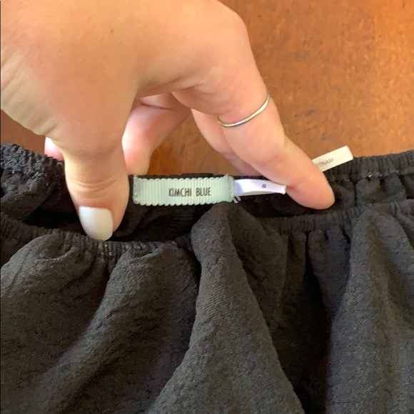 Black off the shoulder shirt - Picture 2 of 3